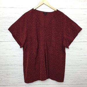 Torrid Women's Burgundy Animal Print Blouse Short Sleeves Lightweight size 5X